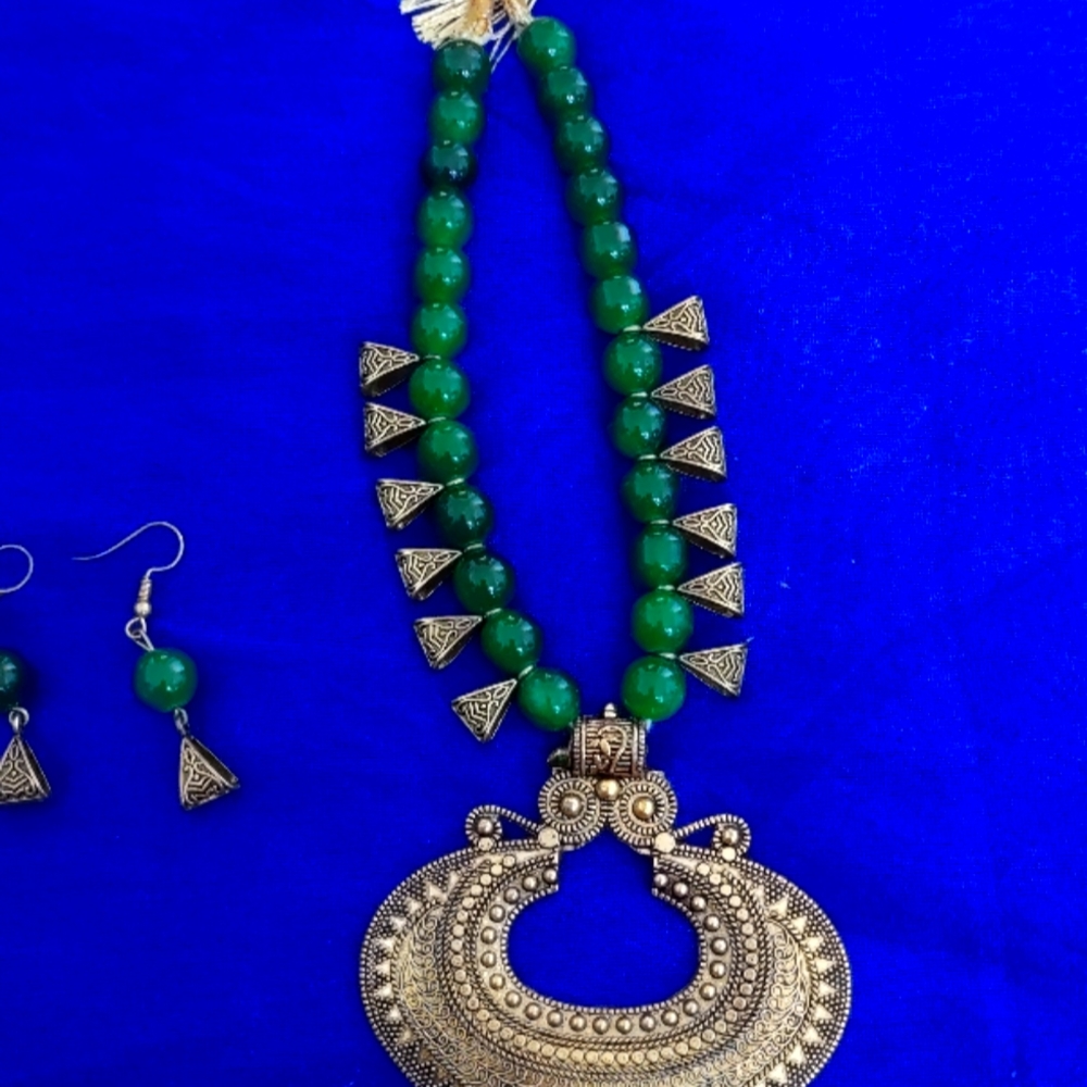Necklace set